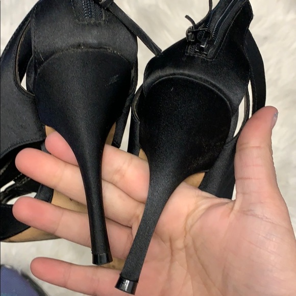 BCBGmaxazria black heels - Picture 4 of 6